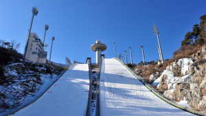 Image of a ski slope
