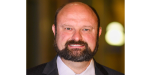 Dr. Kevin Schmidt