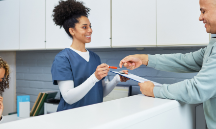 Why Chiropractors Need to Stay Out of Front Desk Fee Discussions